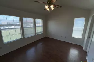 215 Robertstown Rd, Copperas Cove, TX 76522 - Photo 9