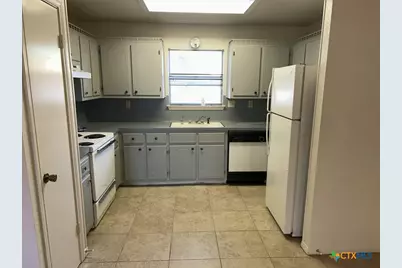 215 Robertstown Road, Copperas Cove, TX 76522 - Photo 7