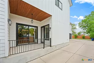 670 Magazine Ave, New Braunfels, TX 78130 - Photo 15