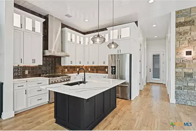 670 Magazine Avenue, New Braunfels, TX 78130 - Photo 9