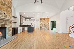 670 Magazine Ave, New Braunfels, TX 78130 - Photo 13