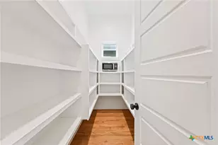 670 Magazine Ave, New Braunfels, TX 78130 - Photo 17