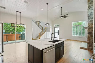 670 Magazine Avenue, New Braunfels, TX 78130 - Photo 11