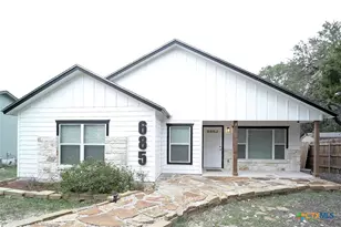 685 Ridgerock Dr, Canyon Lake, TX 78133 - Photo 1