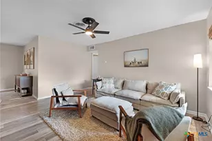 505 S Summer St, Lampasas, TX 76550 - Photo 5