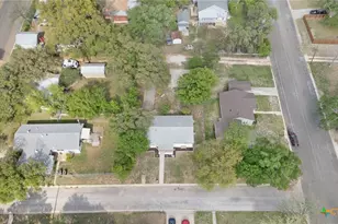 505 S Summer St, Lampasas, TX 76550 - Photo 27