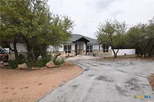 520 Monarch, Canyon Lake, TX 78133 - Photo 3