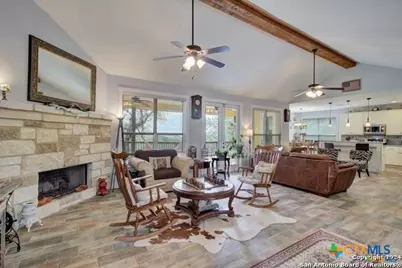 520 Monarch, Canyon Lake, TX 78133 - Photo 5