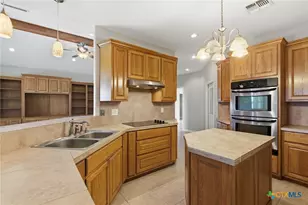 15 Huron St, Victoria, TX 77905 - Photo 19