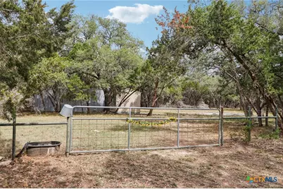 1500 Rebecca Creek Road, Canyon Lake, TX 78133 - Photo 25