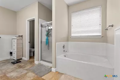 310 N Carriage Hills Drive, Georgetown, TX 78626 - Photo 15