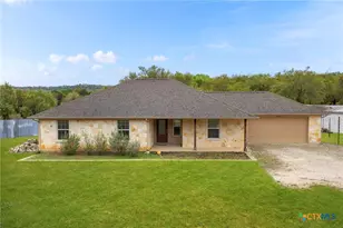 101 Queen Anne Cir, Canyon Lake, TX 78133 - Photo 1