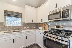 2745 Ridge Forest Dr, New Braunfels, TX 78130 - Photo 23