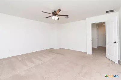 661 Bailey Park Drive, Jarrell, TX 76537 - Photo 15