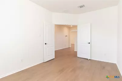 661 Bailey Park Drive, Jarrell, TX 76537 - Photo 5