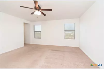 661 Bailey Park Drive, Jarrell, TX 76537 - Photo 17