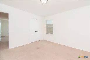 661 Bailey Park Dr, Jarrell, TX 76537 - Photo 29