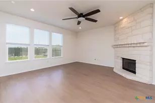 661 Bailey Park Dr, Jarrell, TX 76537 - Photo 9