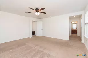 661 Bailey Park Dr, Jarrell, TX 76537 - Photo 17