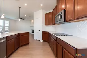 661 Bailey Park Dr, Jarrell, TX 76537 - Photo 13