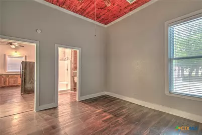 111 N 5th Street, Temple, TX 76501 - Photo 11