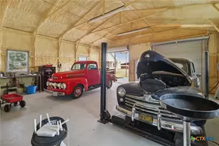 1891 State Hwy 97, Floresville, TX 78114 - Photo 25