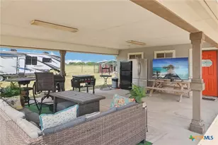 1891 State Hwy 97, Floresville, TX 78114 - Photo 15