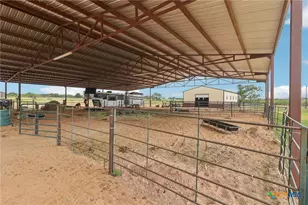 1891 State Hwy 97, Floresville, TX 78114 - Photo 17