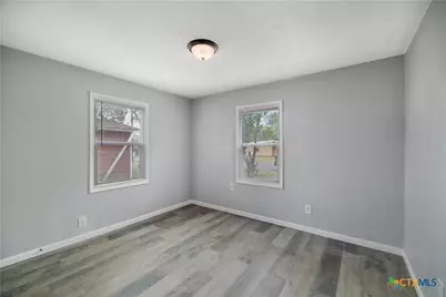 1610 E Rosebud Avenue, Victoria, TX 77901 - Photo 15
