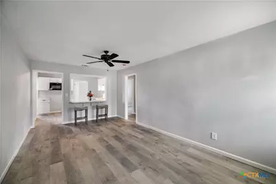 1610 E Rosebud Avenue, Victoria, TX 77901 - Photo 9