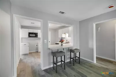 1610 E Rosebud Avenue, Victoria, TX 77901 - Photo 7