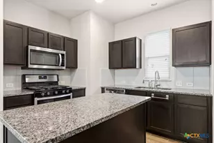 420 Spiny Lizard Ln, San Marcos, TX 78666 - Photo 7