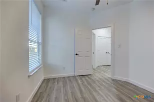 15218 Parrish Ln, Austin, TX 78725 - Photo 31