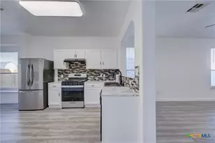 15218 Parrish Ln, Austin, TX 78725 - Photo 9
