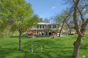 146 Antelope Ln, Seguin, TX 78155 - Photo 9