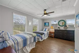 146 Antelope Ln, Seguin, TX 78155 - Photo 19