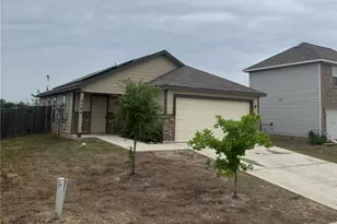 2500 Marty Way, Seguin, TX 78155 - Photo 1