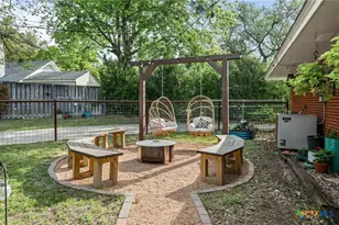 216 E 21st Ave, Belton, TX 76513 - Photo 3