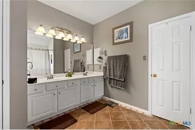 981 Rio Verde, New Braunfels, TX 78130 - Photo 25