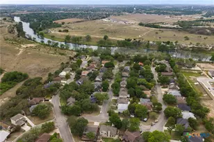 981 Rio Verde, New Braunfels, TX 78130 - Photo 11