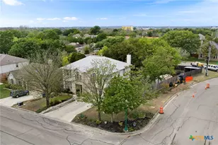 981 Rio Verde, New Braunfels, TX 78130 - Photo 5