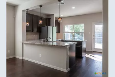 829 Manhattan, New Braunfels, TX 78130 - Photo 7