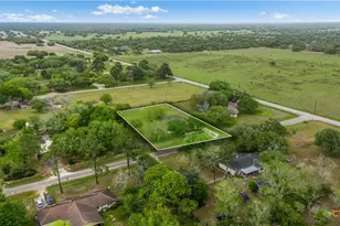 204 James St, Inez, TX 77968 - Photo 33