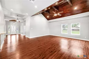 204 James St, Inez, TX 77968 - Photo 5