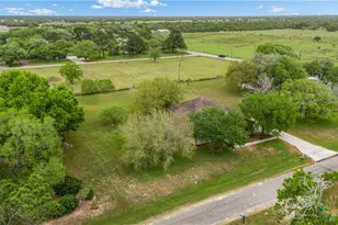 204 James St, Inez, TX 77968 - Photo 29