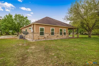 204 James Street, Inez, TX 77968 - Photo 27