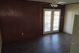 200-220 Quail Run Rd, Martindale, TX 78655 - Photo 11