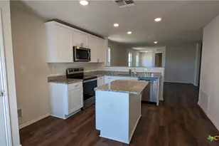 521 Autumn Blaze, New Braunfels, TX 78130 - Photo 3