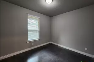 184 E Torrey St, New Braunfels, TX 78130 - Photo 19