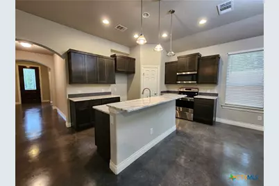 184 E Torrey Street, New Braunfels, TX 78130 - Photo 7